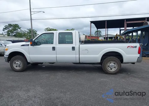 2012 Ford F-250 Xl z USA, uszkodzony, nr VIN 1FT7W2B62CEA40761